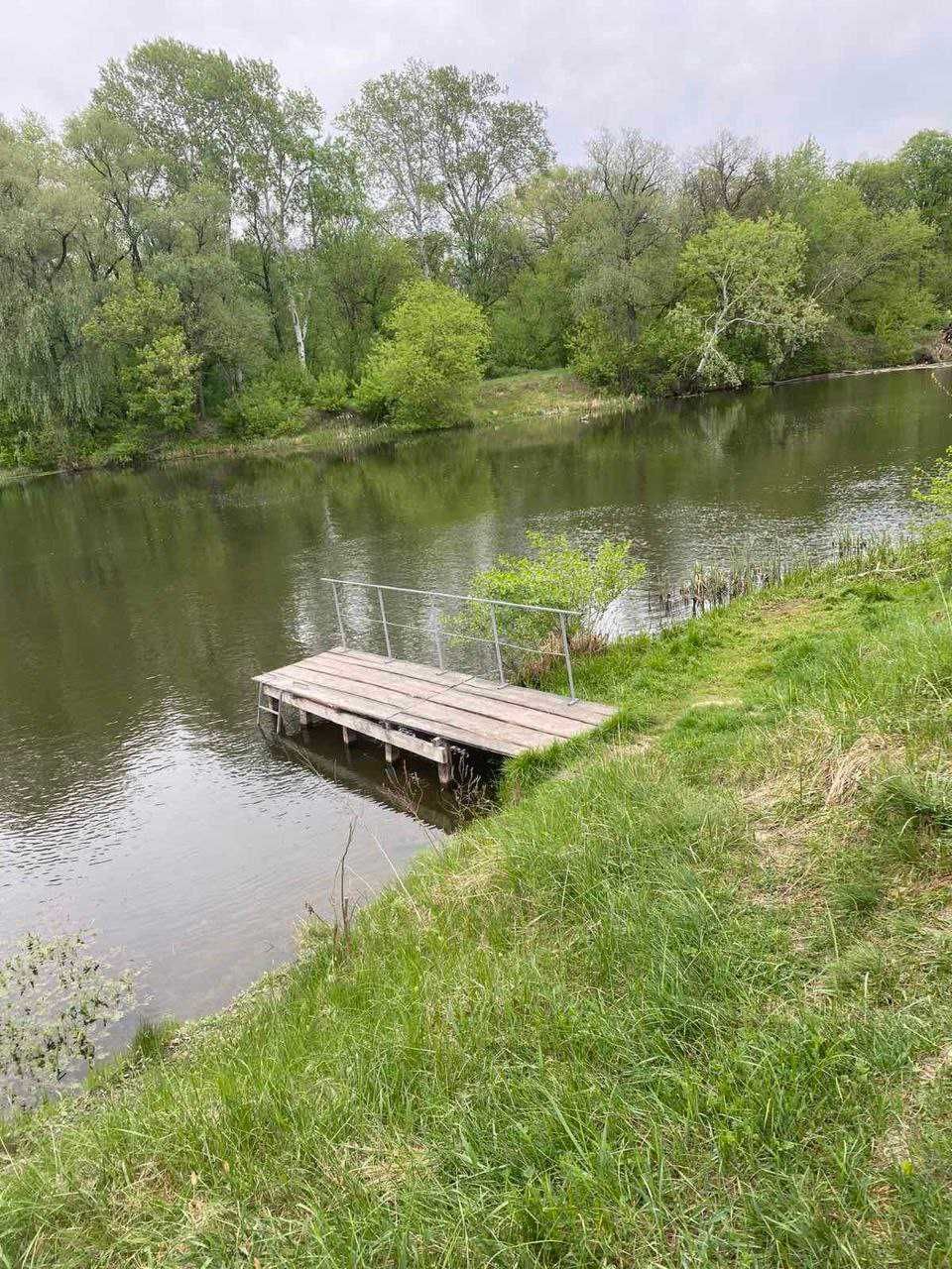 Будинок на березі річки Псел. ТОРГУЄМОСЬ