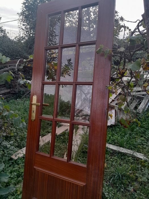 Lote de Portas  com vidro e sem vidro