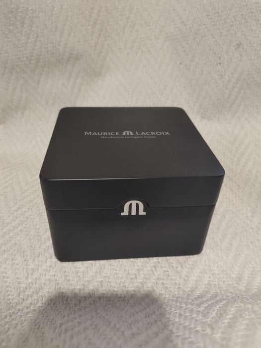 Коробка от часов Maurice Lacroix