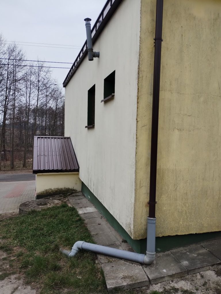 Sprzedam działkę z budynkiem