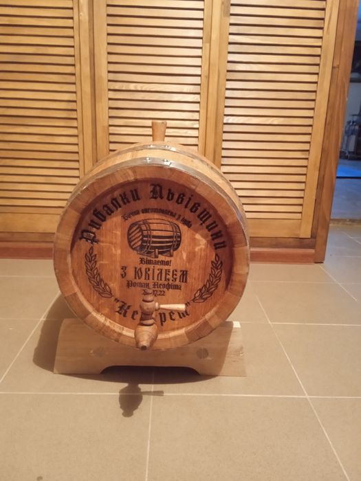 Виготовляю бочки з дуба,акації,шовковиці,черешні.Будь-якого розміру.