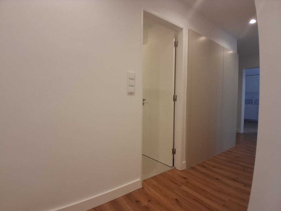 Apartamento t3 Lumiar 2 terracos 2 wc,garagem, totalmente remodelado