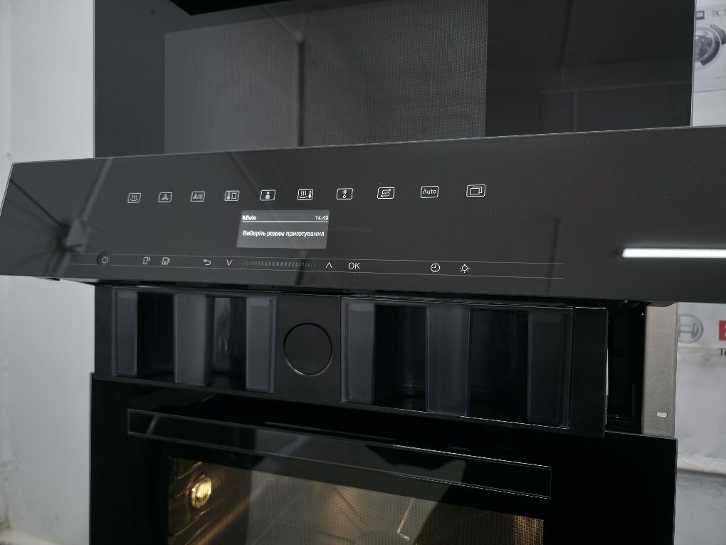 Копмлект MIELE духова шафа пароварка DGC 7440  мікрохвильовка DGM 7440