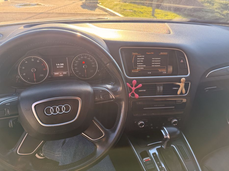 Продам Audi Q5 2015 року в топовій комплектації