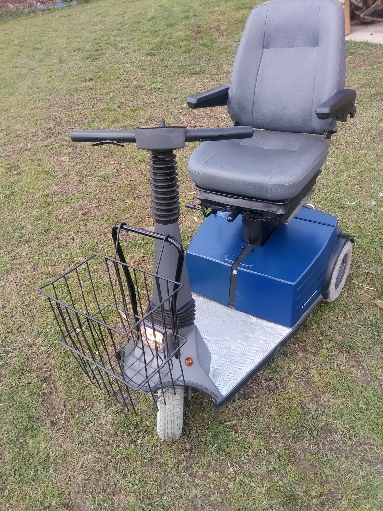 Wózek elektryczny dla seniorów