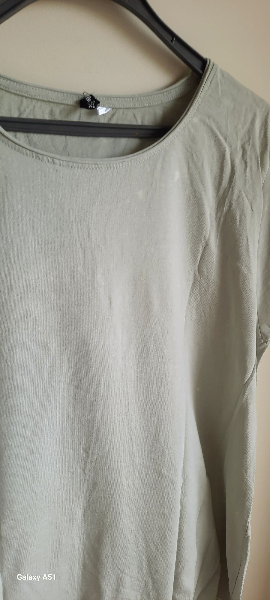 Miętowy tshirt Sinsay