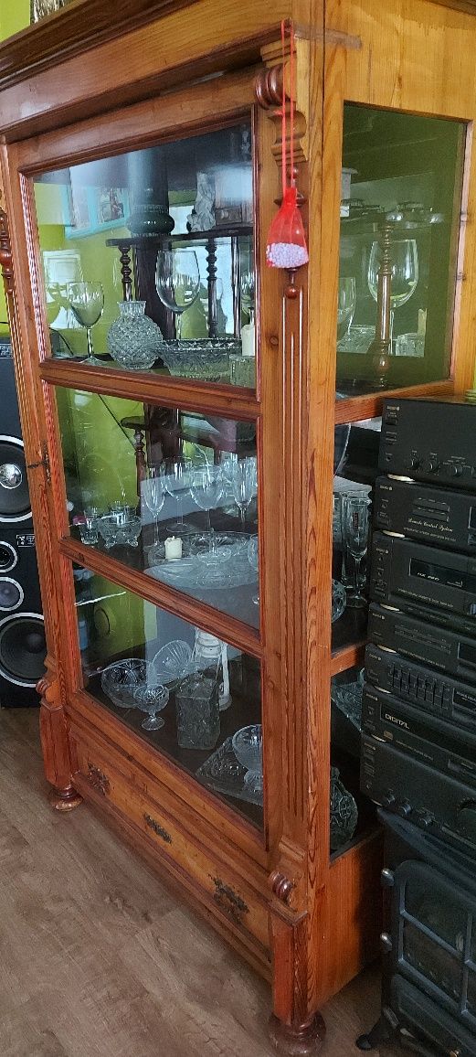 Sprzedam starą witrynę serwetnik