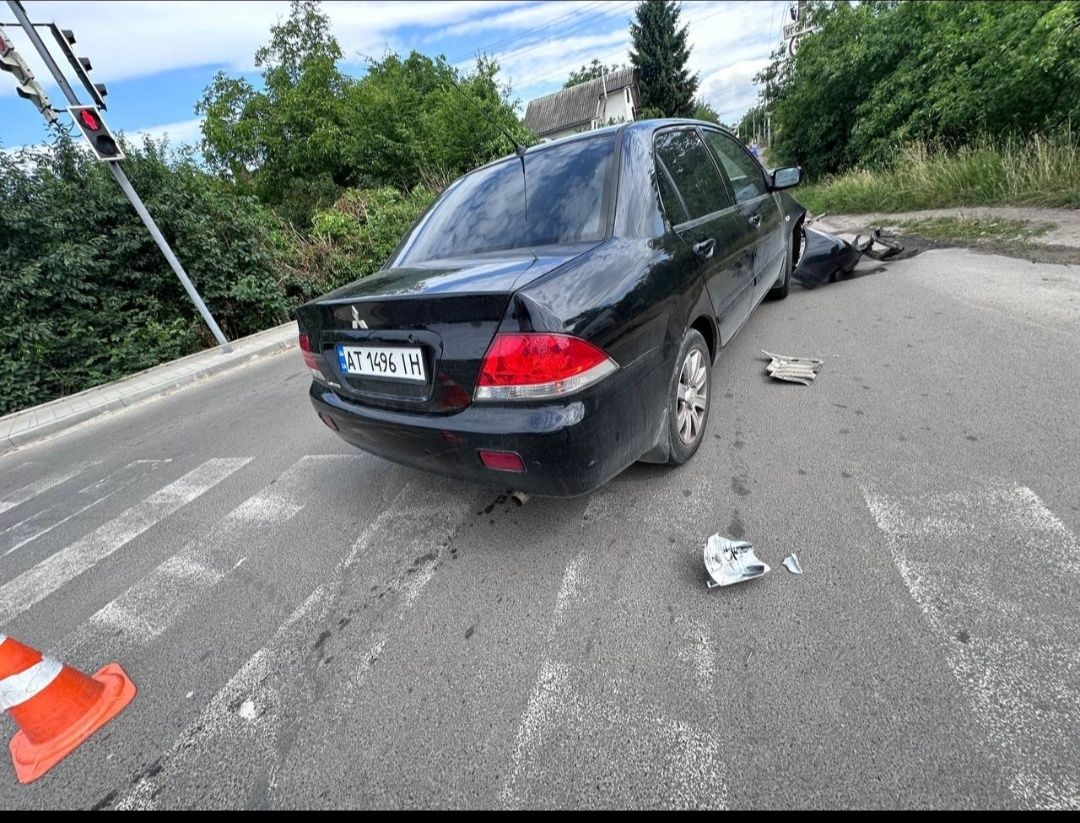 Мітсубісі ланцер лансер lancer