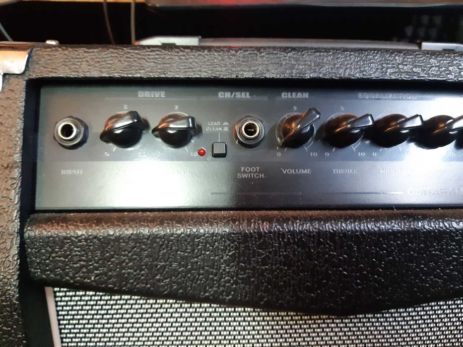 Wzmacniacz gitara 25W Analogowy Reveb Sprężynowy 2 kanały Clean/Fuzz