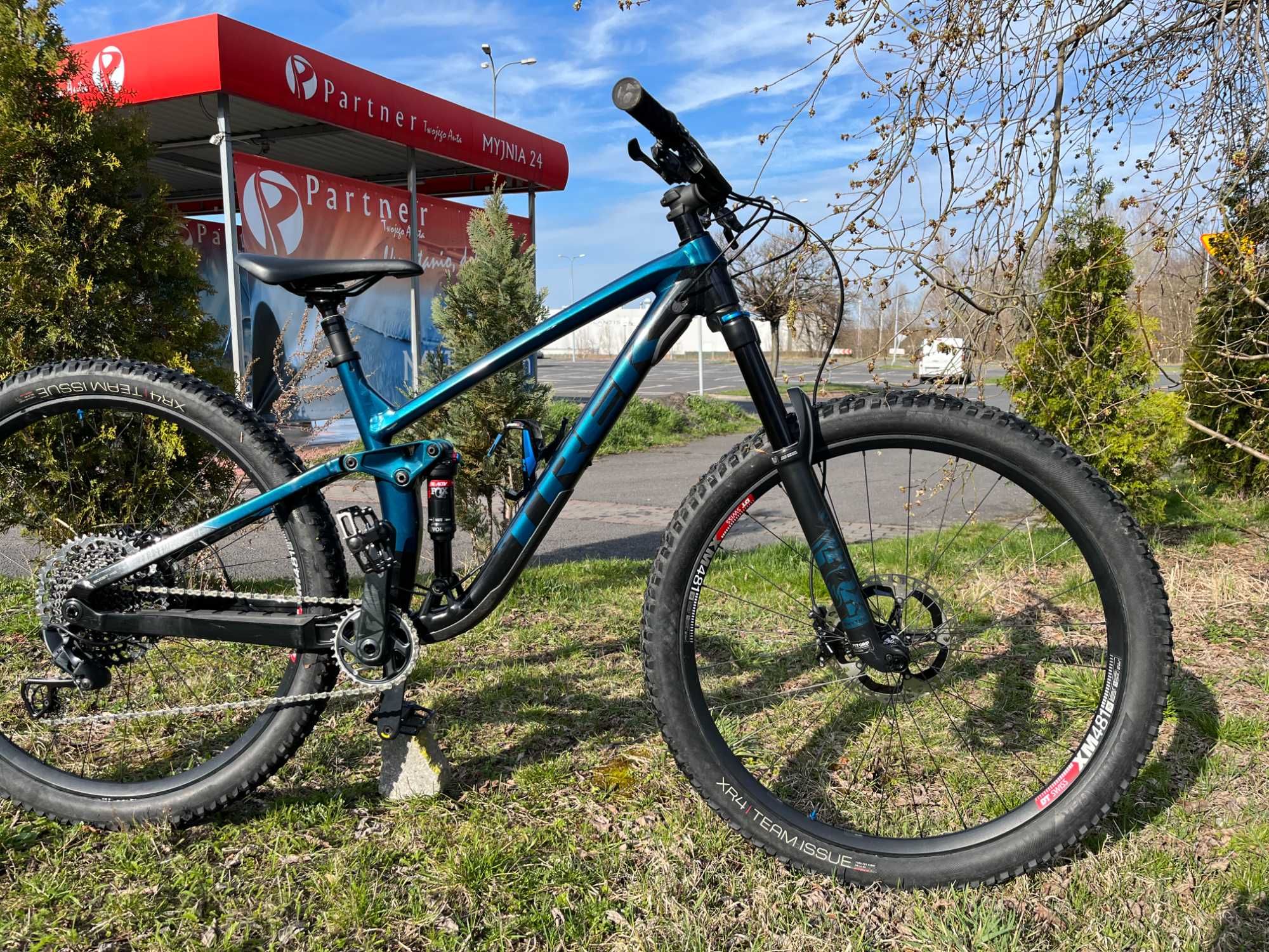 Rower Enduro TREK Fuel 8 GX model 2021 M/L, amortyzator Fox, XTR, Trek