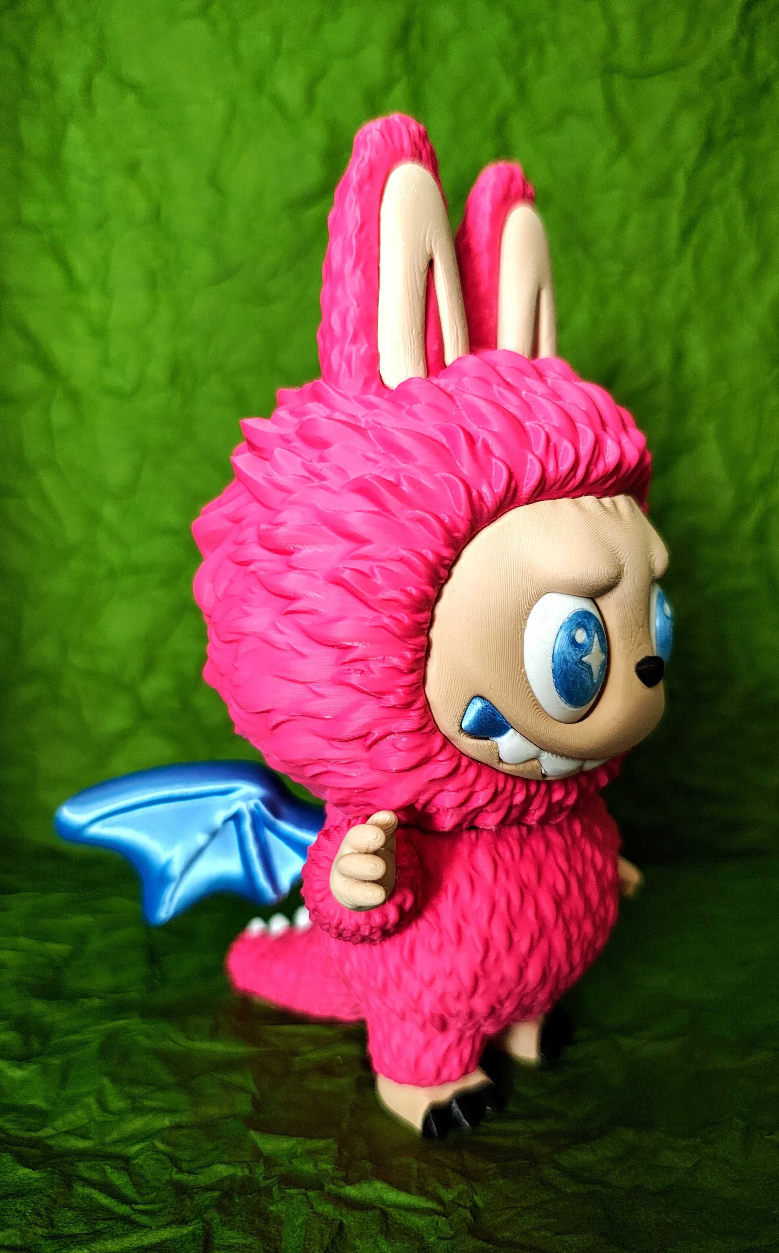 Labubu "Drako". Figurka kolekcjonerska (ok.17,5cm). Wydruk 3D.