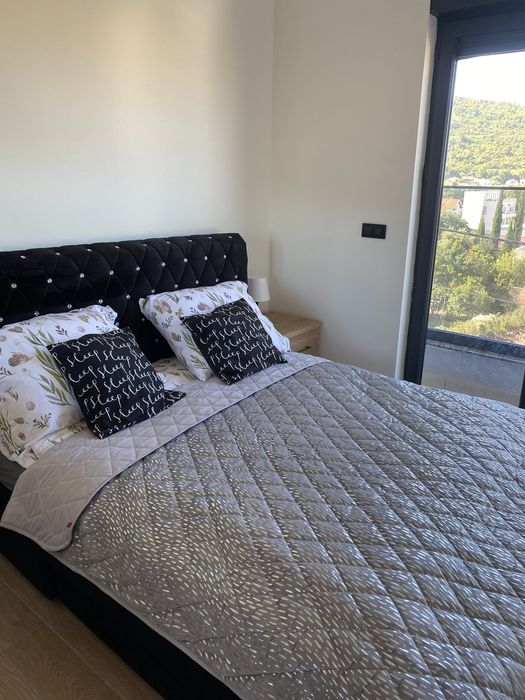 Wolne terminy we wrześniu Apartament z basenem do wynajęcia Czarnogóra