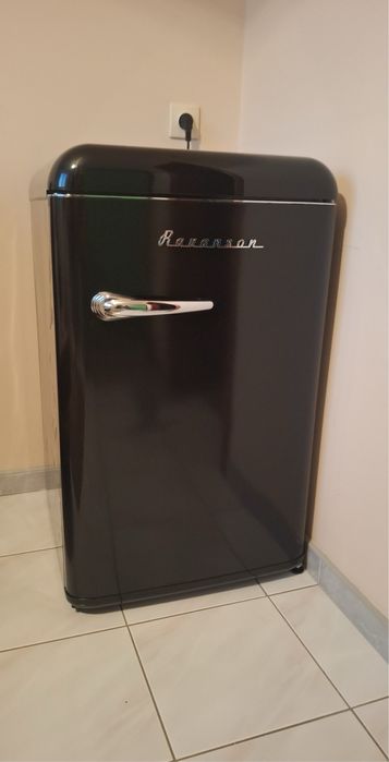 Retro /vintage lodówka Ravanson LKK-120ERB 86cm Czarny