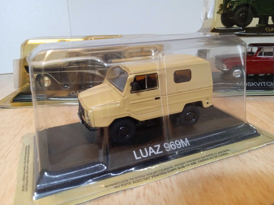 1/43 Lote de cinco carros Sovieticos 30€