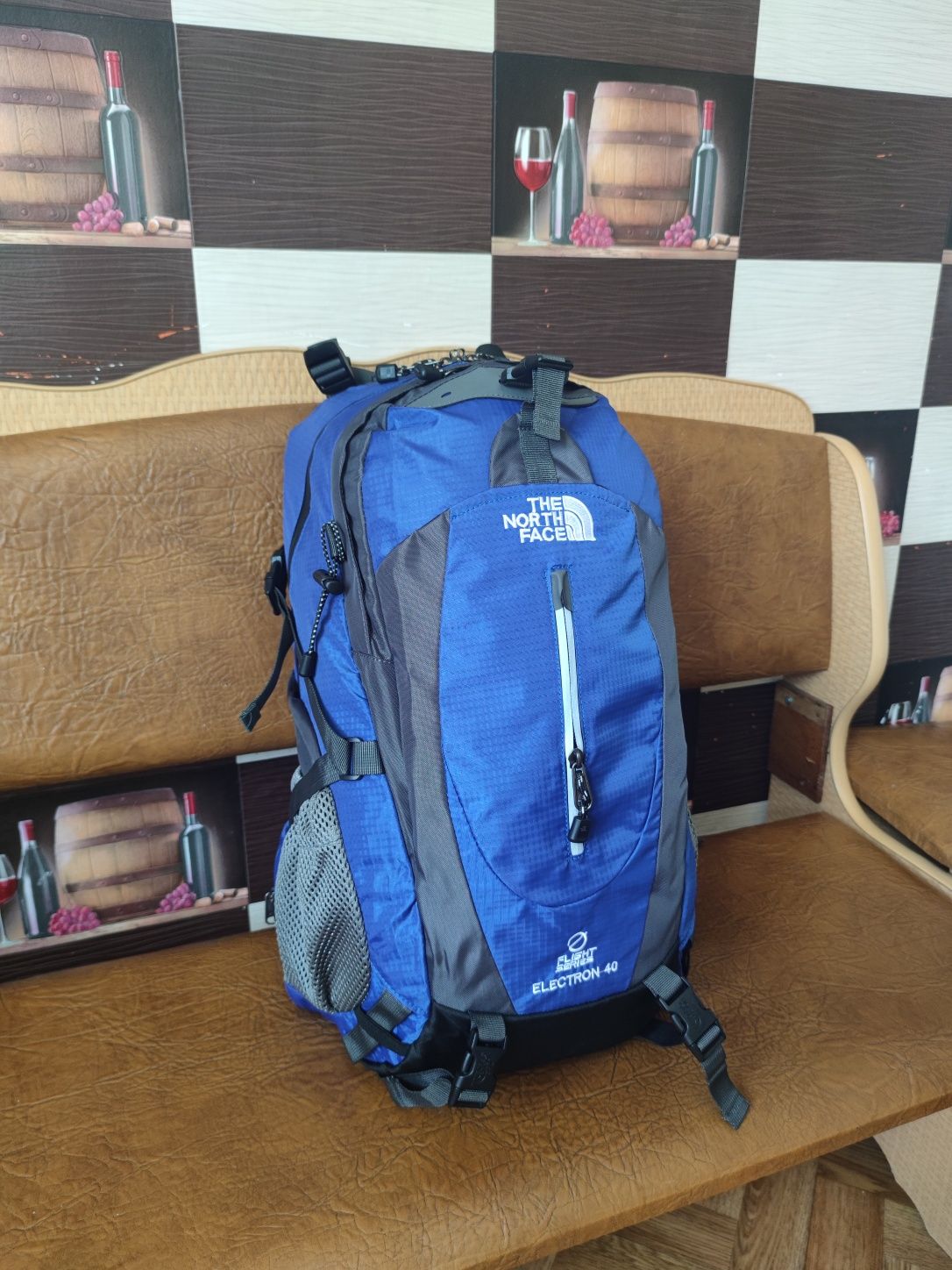 Рюкзак The North Face 40 l вело-рюкзак вентилируемая спинка каркасная