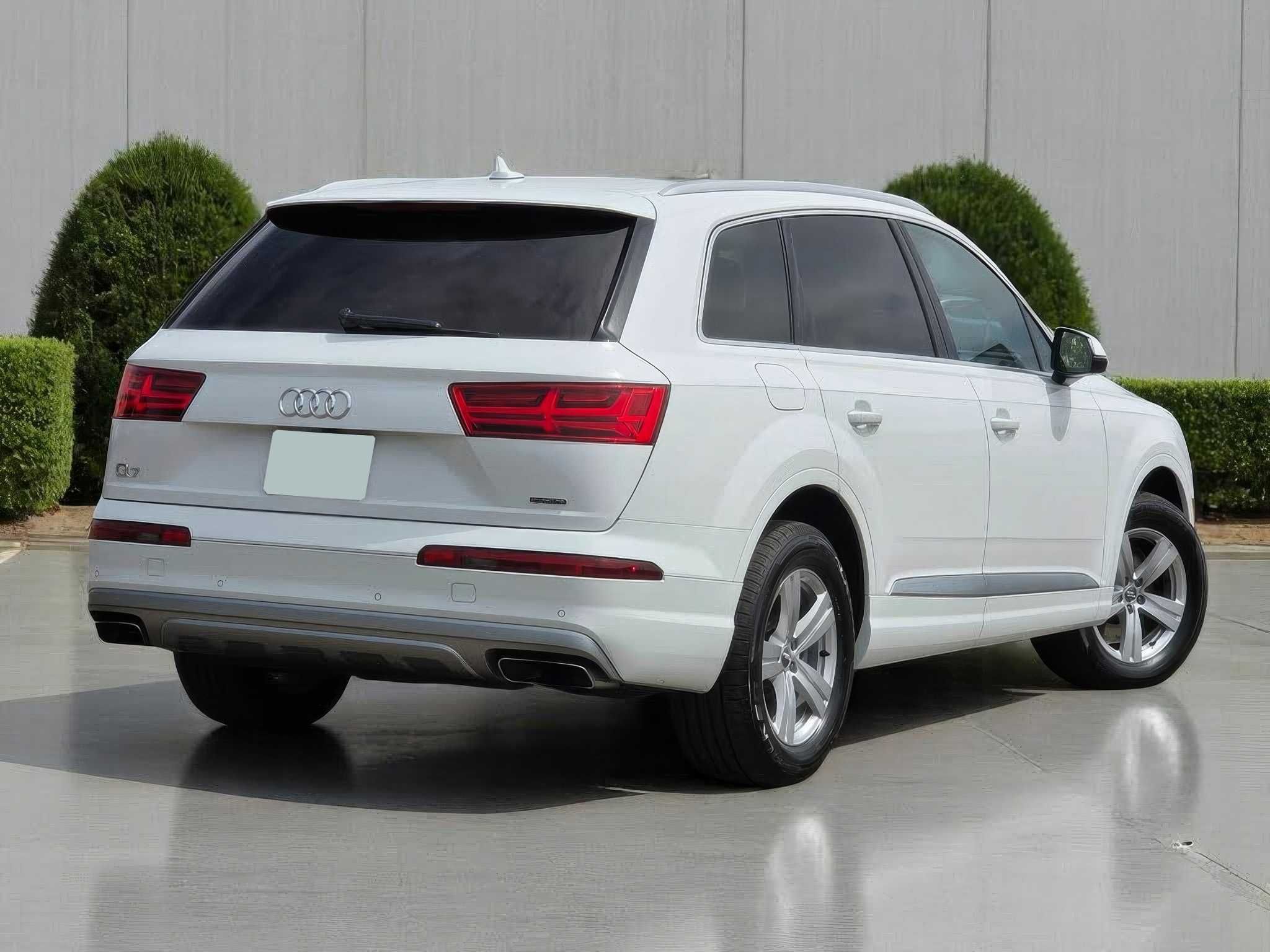 2018    Audi  Q7