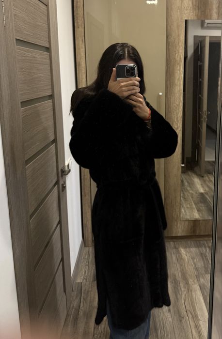 Норковая шуба ,натуральная ,размер xs-s