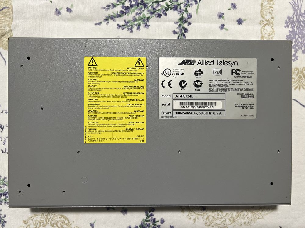 Комутатор Allied Telesis AT-FS724L Ethernet RJ45