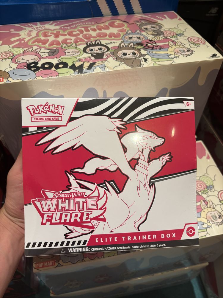 Pokemon Tcg black bolt & white flare elite trsiner box ETB set