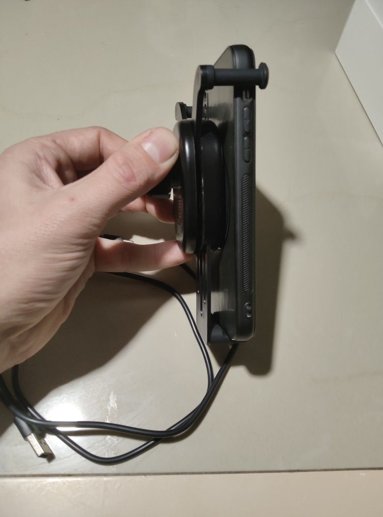 Автодержатель(холдер) Baseus с беспроводной зарядкой 15W