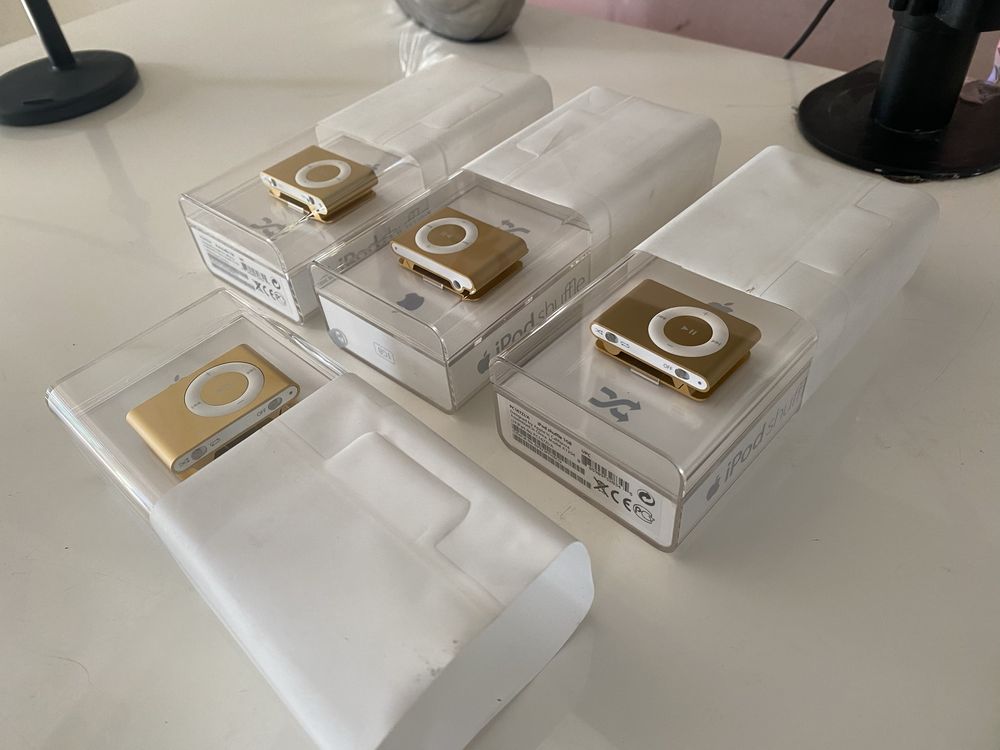 Apple iPod Shuffle 1gb A1204 NOWY - IDEAŁ - nie otwierane GOLD