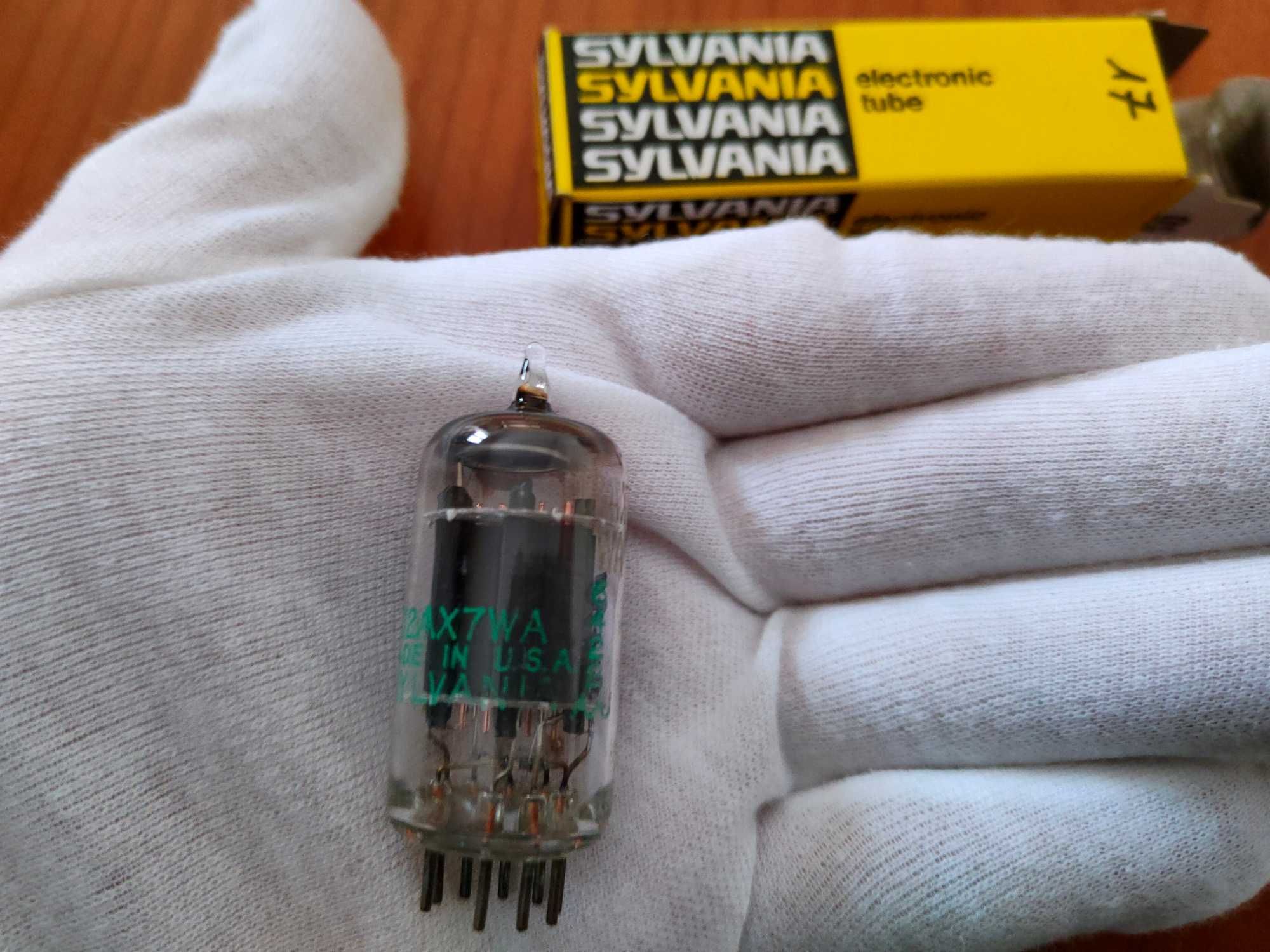 2 válvulas Sylvania matched pair NOS (preamp tube 12AX7 / ECC83)