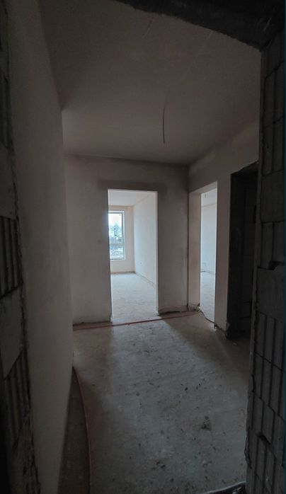 TYNKI MASZYNOWE Gipsowe i Cementowo Wapienne oraz POSADZKI z Mixokreta