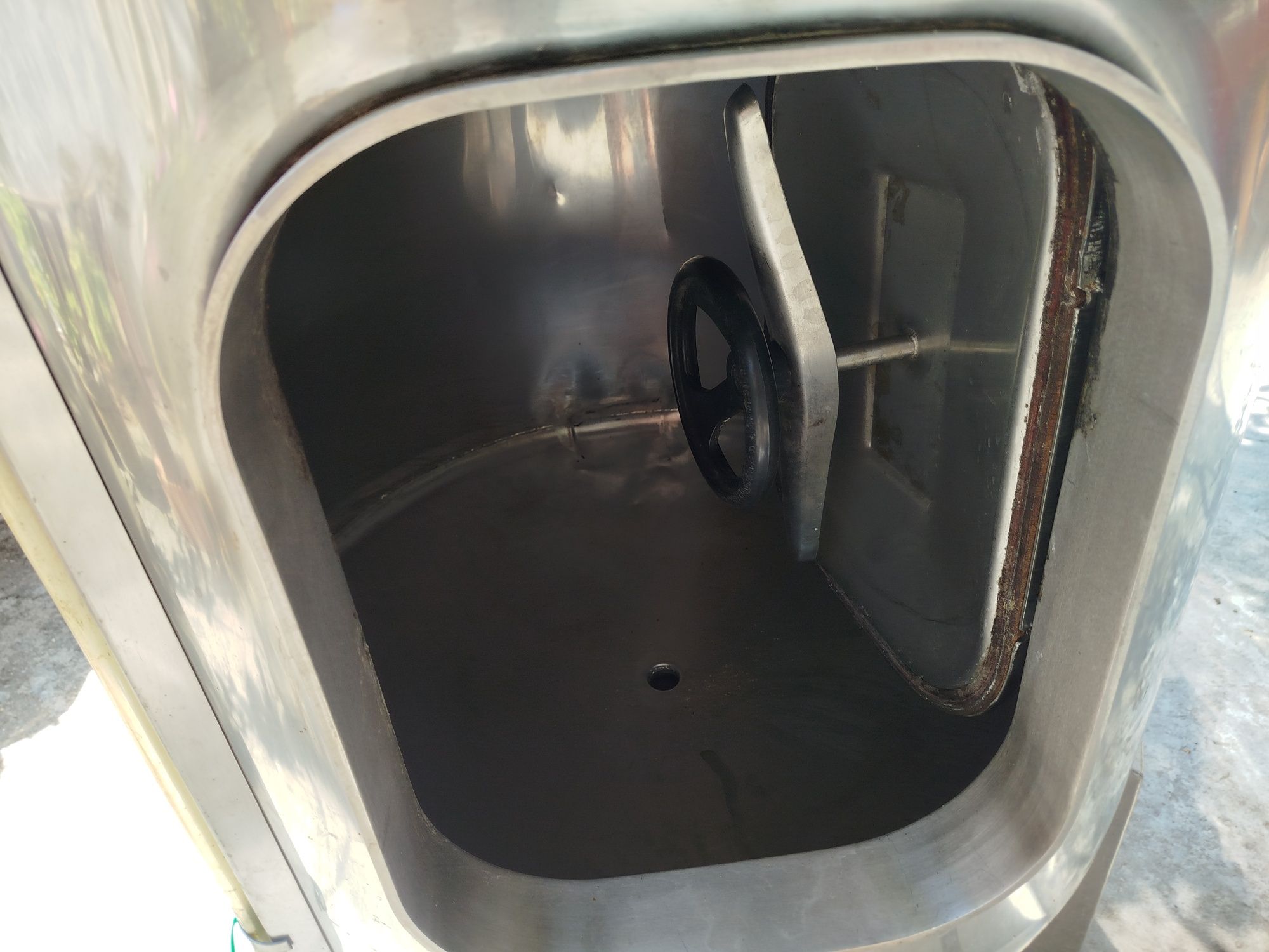 Cuba em inox 550L