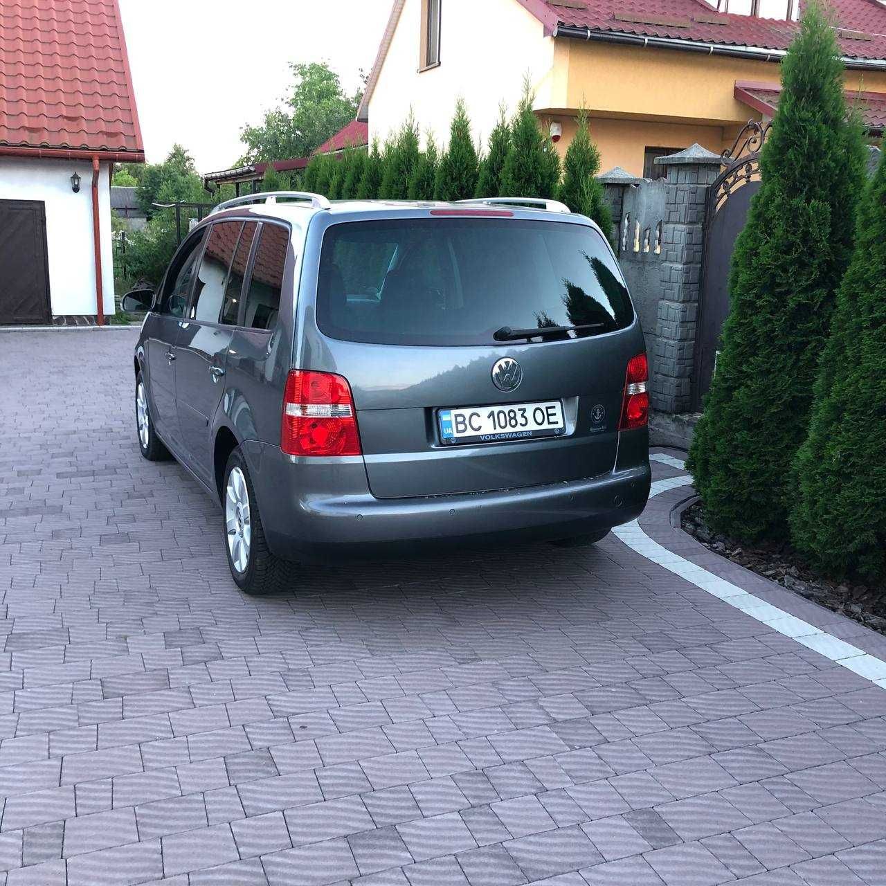 Продам Volkswagen Touran