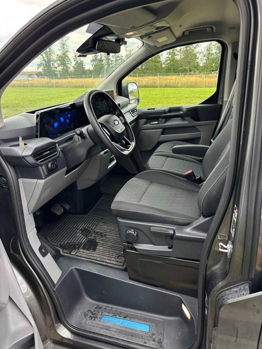 Wypożyczalnia busów, wynajem busa, 9 osobowy automat hak 2025
