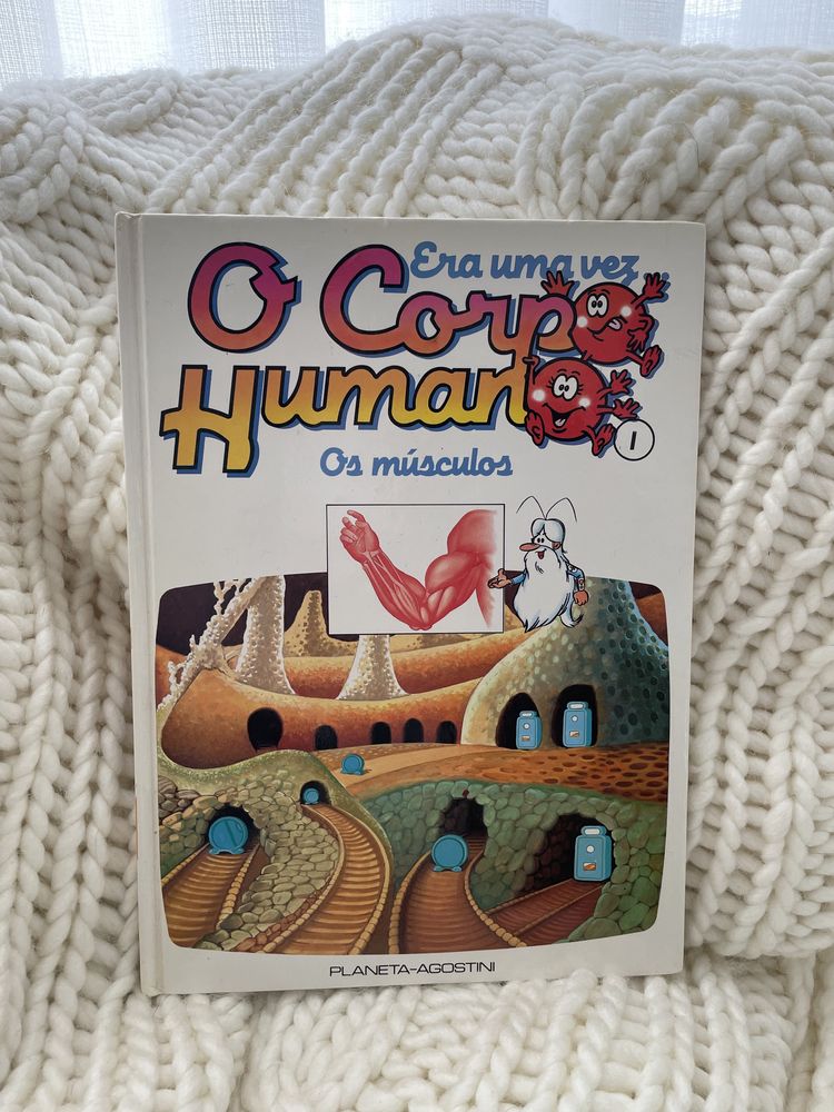 Livro “O Corpo Humano - Os Musculos”