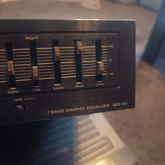 Wzmacniacz Pioneer i korektor Sony