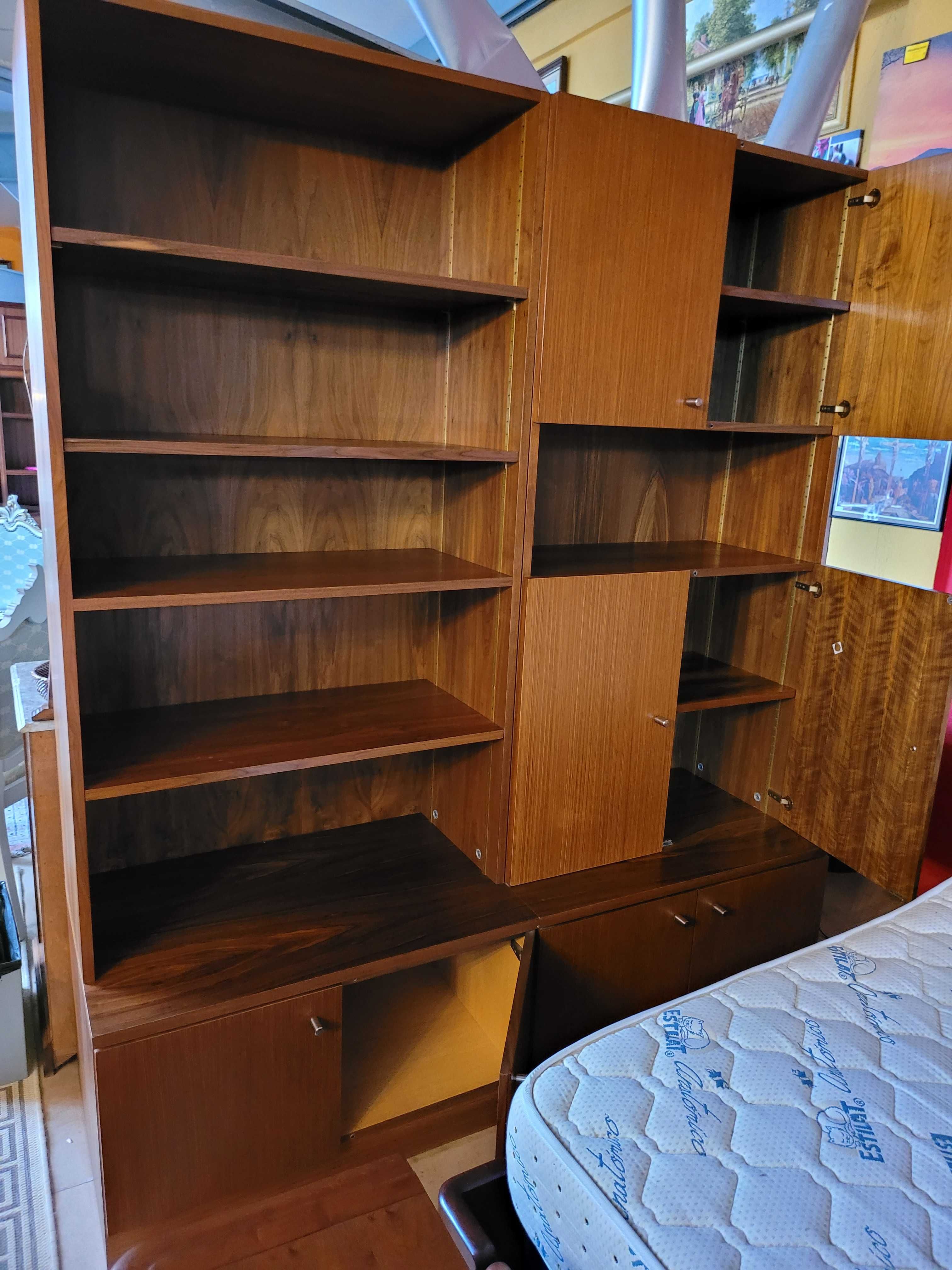 Móvel estante de sala ou escritório - Bom estado geral