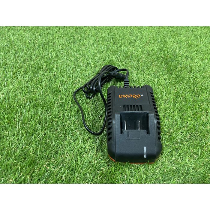 Зарядний пристрій DNIPRO-М FC-230, 3,0 А (Б/В)