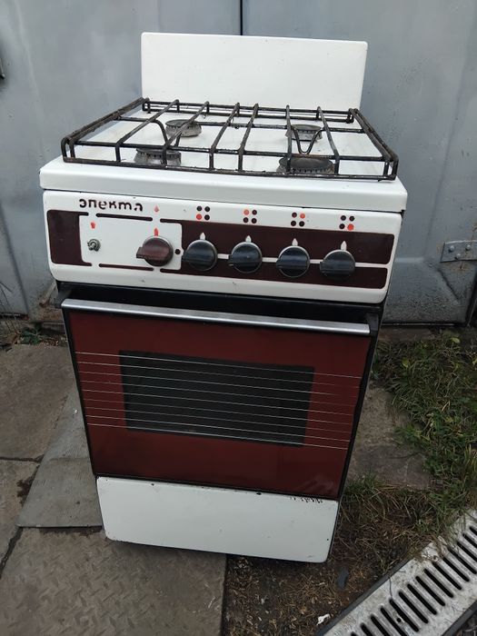 Продам газову плиту