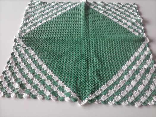 Crochet decorativo verde