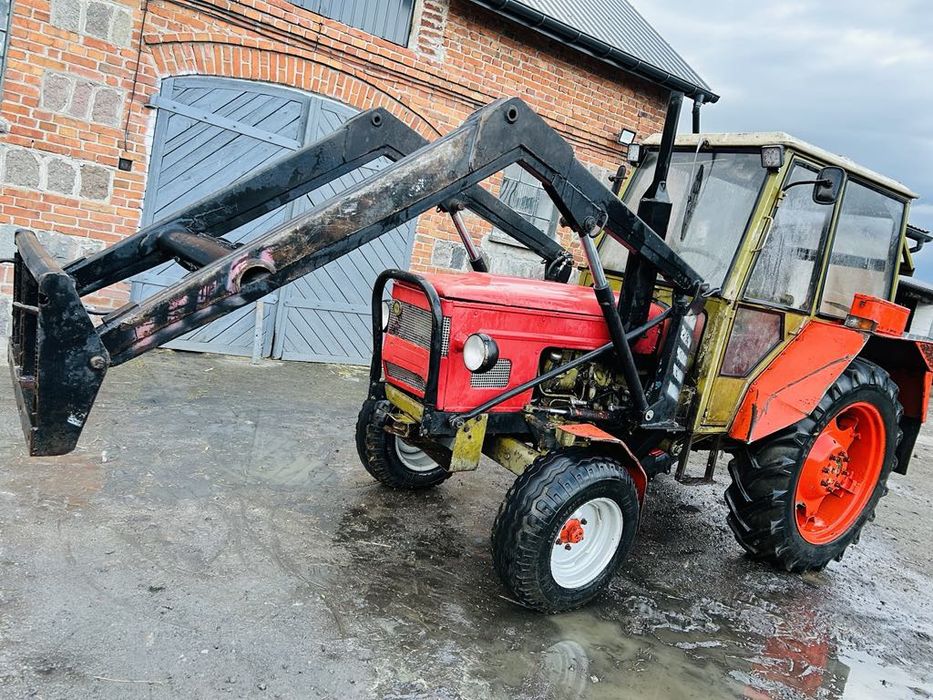 Ciągnik Zetor z turem