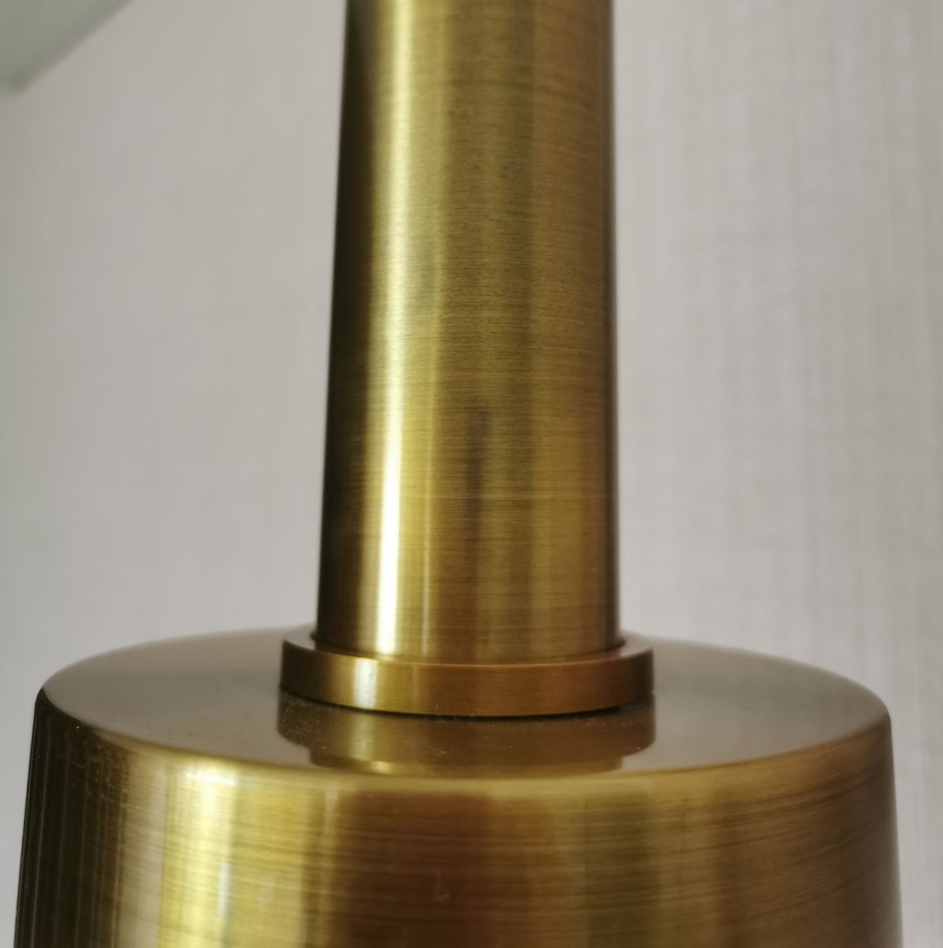 Настінний світильник (лампа бра) латунний в скандинавському стилі