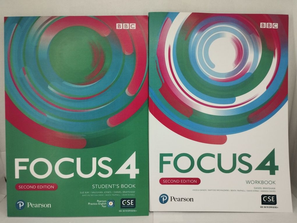 Focus 4 students book workbook