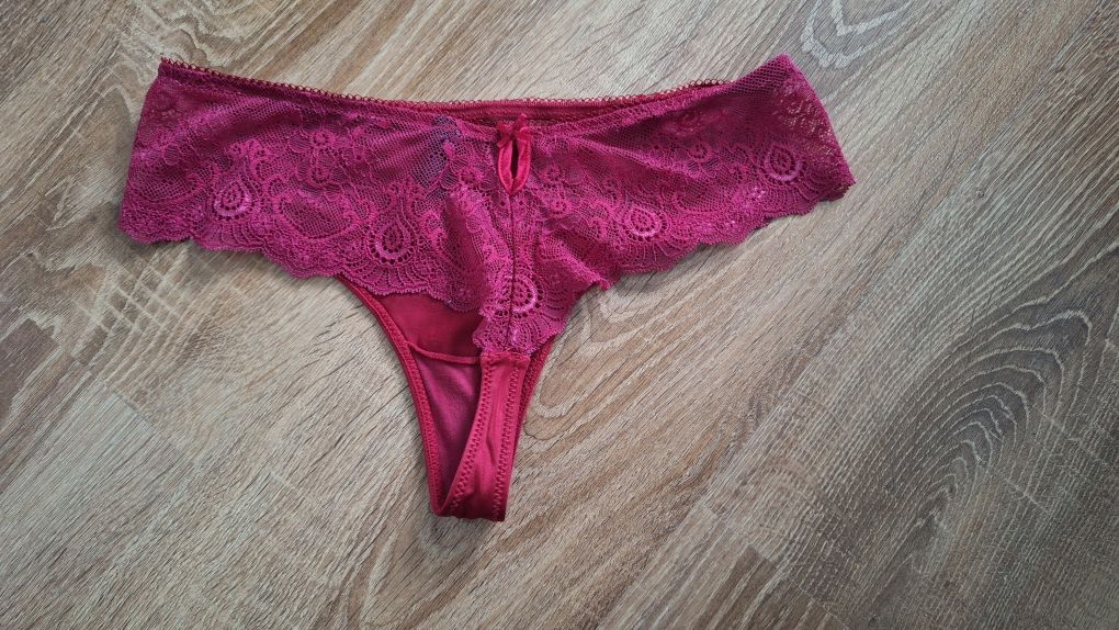 Komplet seksi bielizny na Walentynki 34