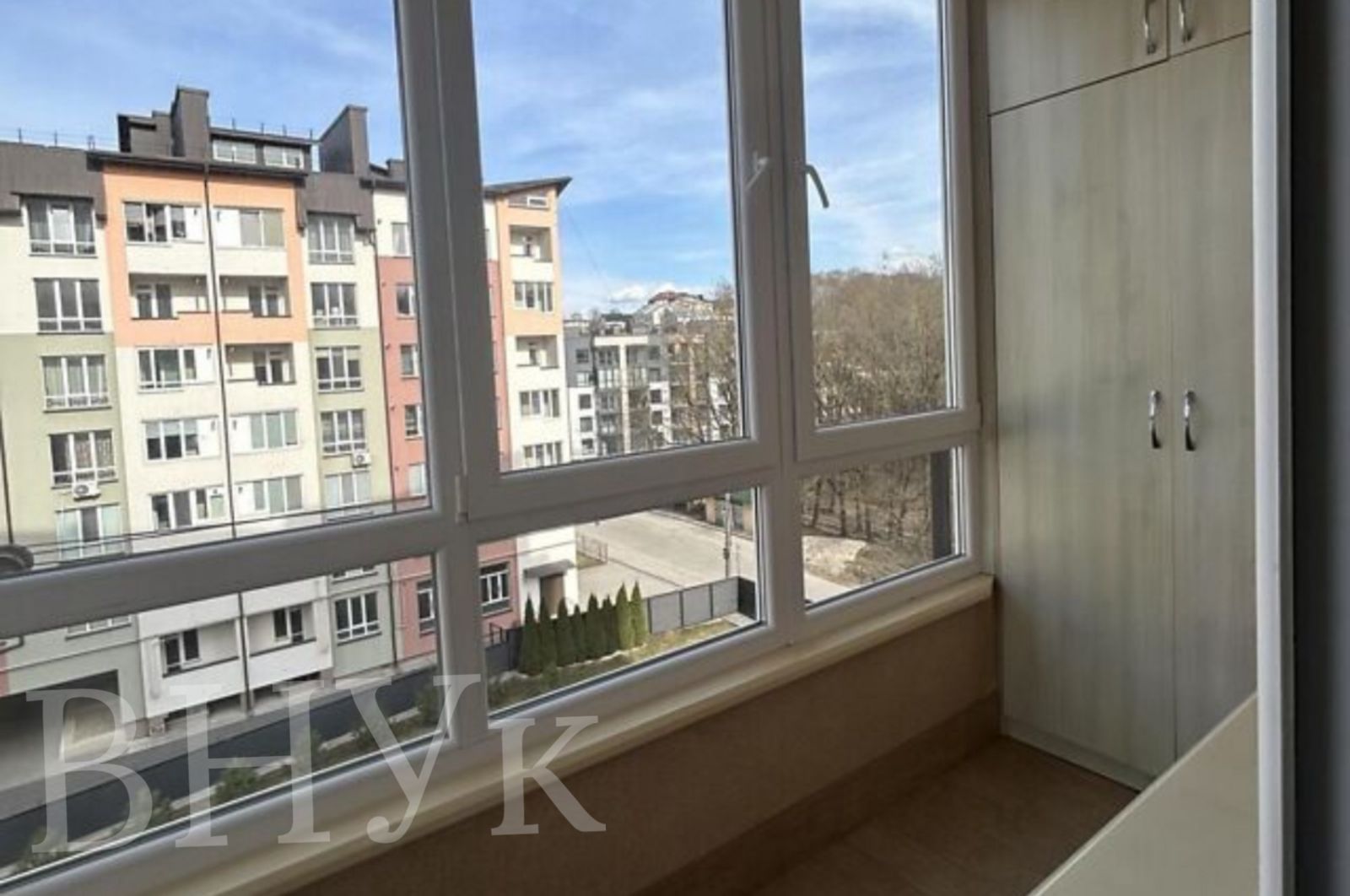 Продам 3- кімнатну квартиру вул. Тернопільська