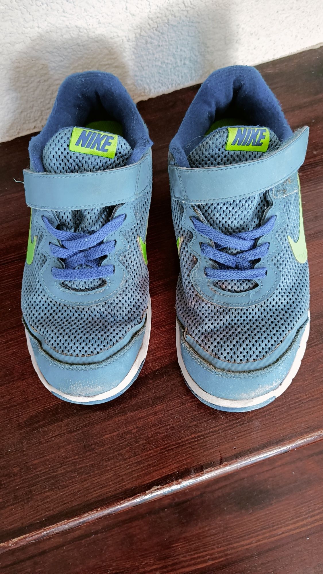 Buty chłopięce Nike 32