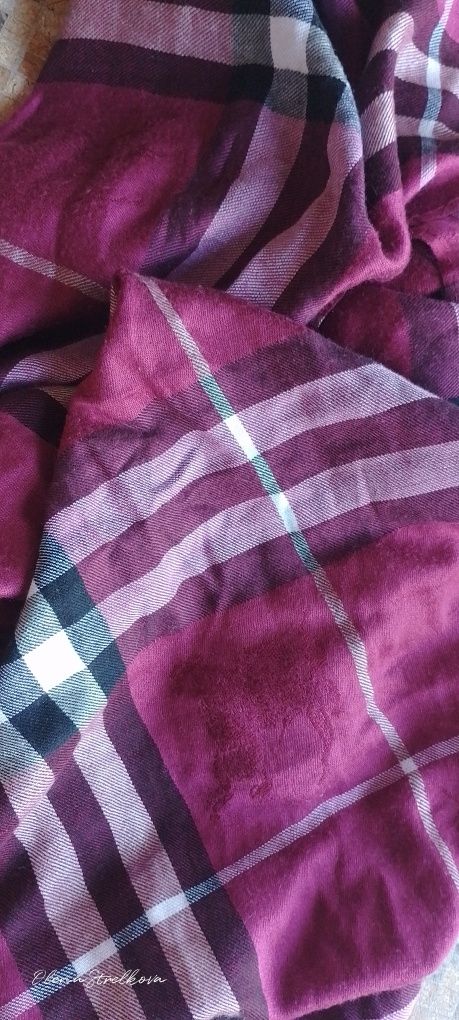 Палантін Burberry