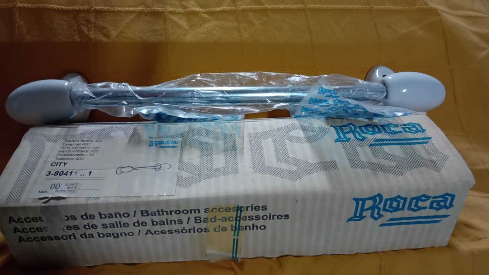 Toalheiro para bidé "Roca" 400 city (novo).