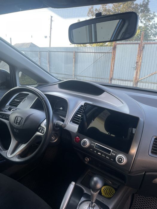 Honda Civic 4D 2008 1.8 Автомат