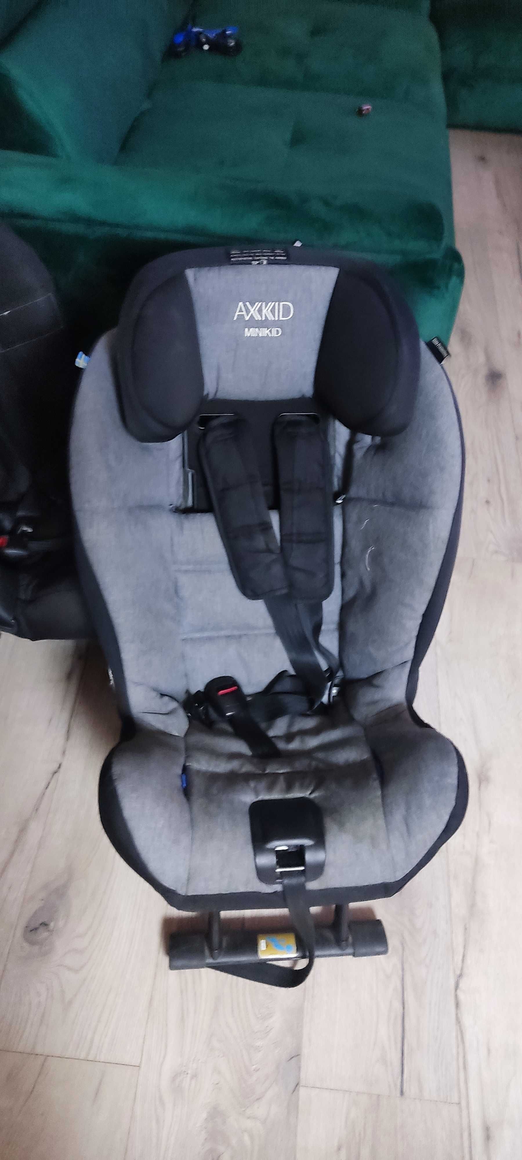 Axkid minikid 2.0 9-25kg 2 sztuki