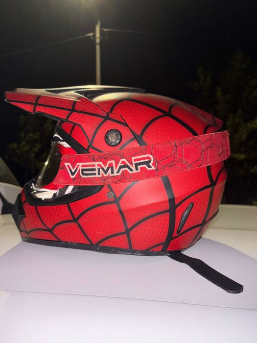 Capacete mais oculos