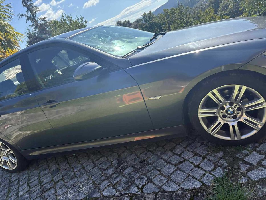 BMW 318i - 2006 (e90)