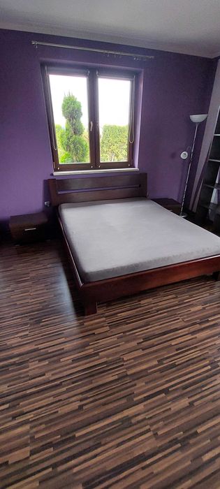 Łóżko plus szafki nocne