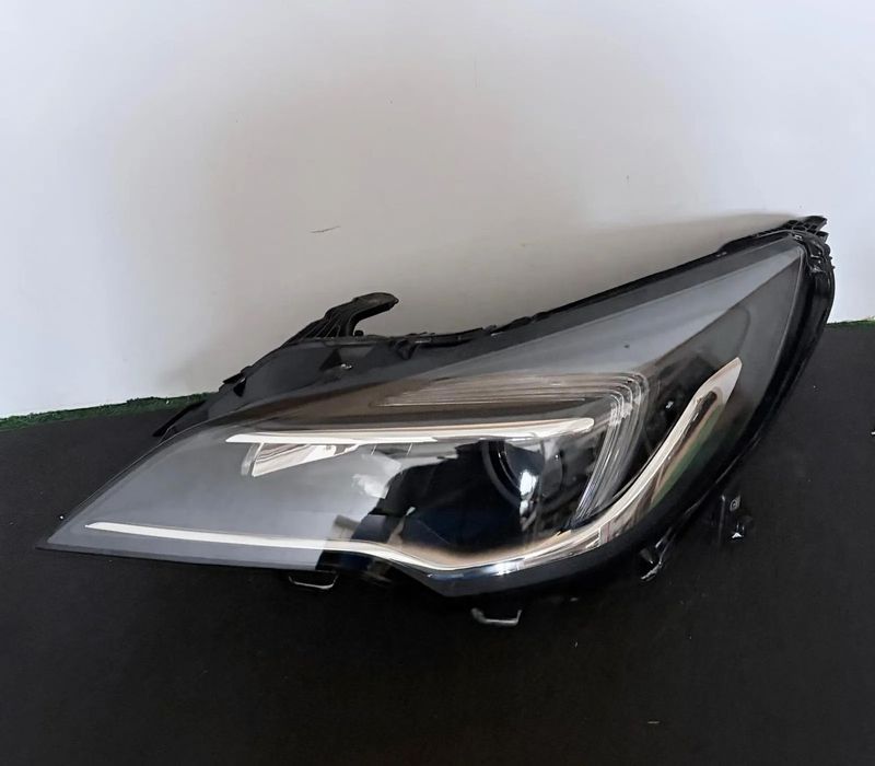 Lampa Lewa Reflektor Lewy Opel Astra K Zwykła Soczewka H7 + Led Demontaż